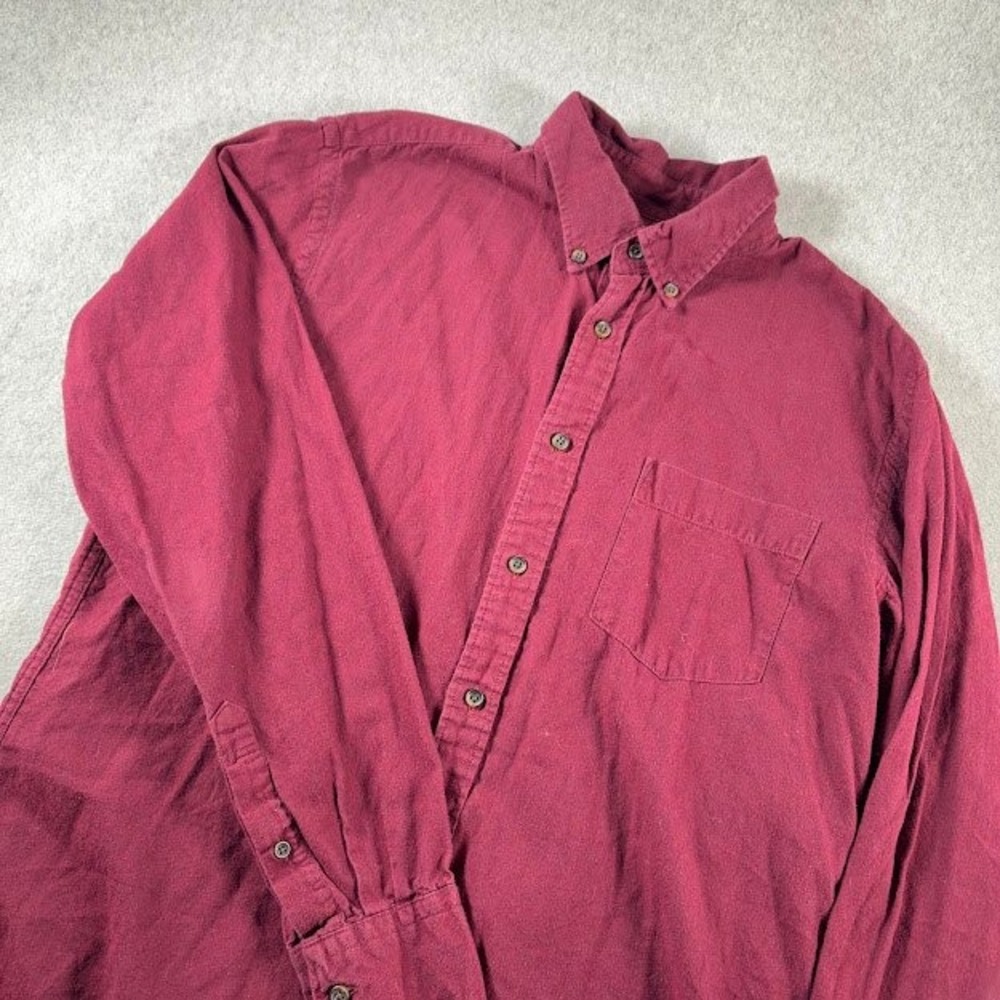Uniqlo Flannel Button Down Mens M Burgundy Solid Long Sleeve Pocket Casual
